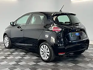 Used 2021 Renault Zoe Iconic Diamond Black - Interior and Exterior details 7