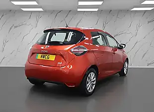 Used 2021 Renault Zoe Iconic Red - Interior and Exterior details 4
