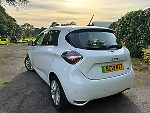 Used 2021 Renault Zoe Iconic White - Interior and Exterior details 17