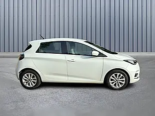 Used 2021 Renault Zoe Iconic White - Interior and Exterior details 7