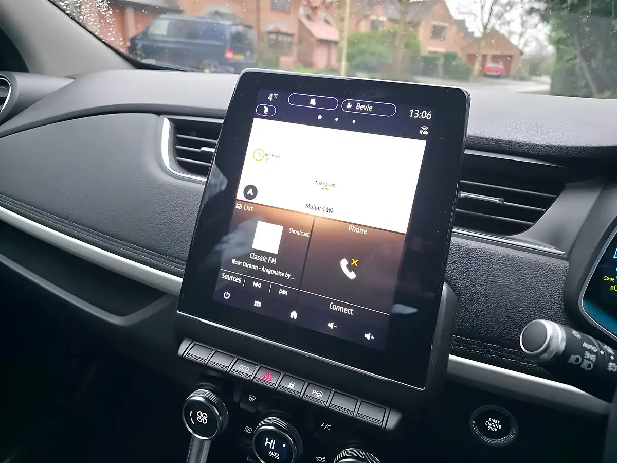 Used 2021 Renault Zoe Riviera Blue - Interior and Exterior details 16