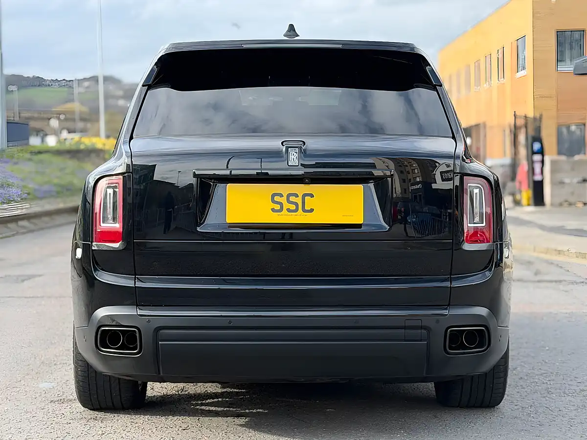 Used 2021 Rolls-Royce Cullinan Black Badge Black - Interior and Exterior details 10
