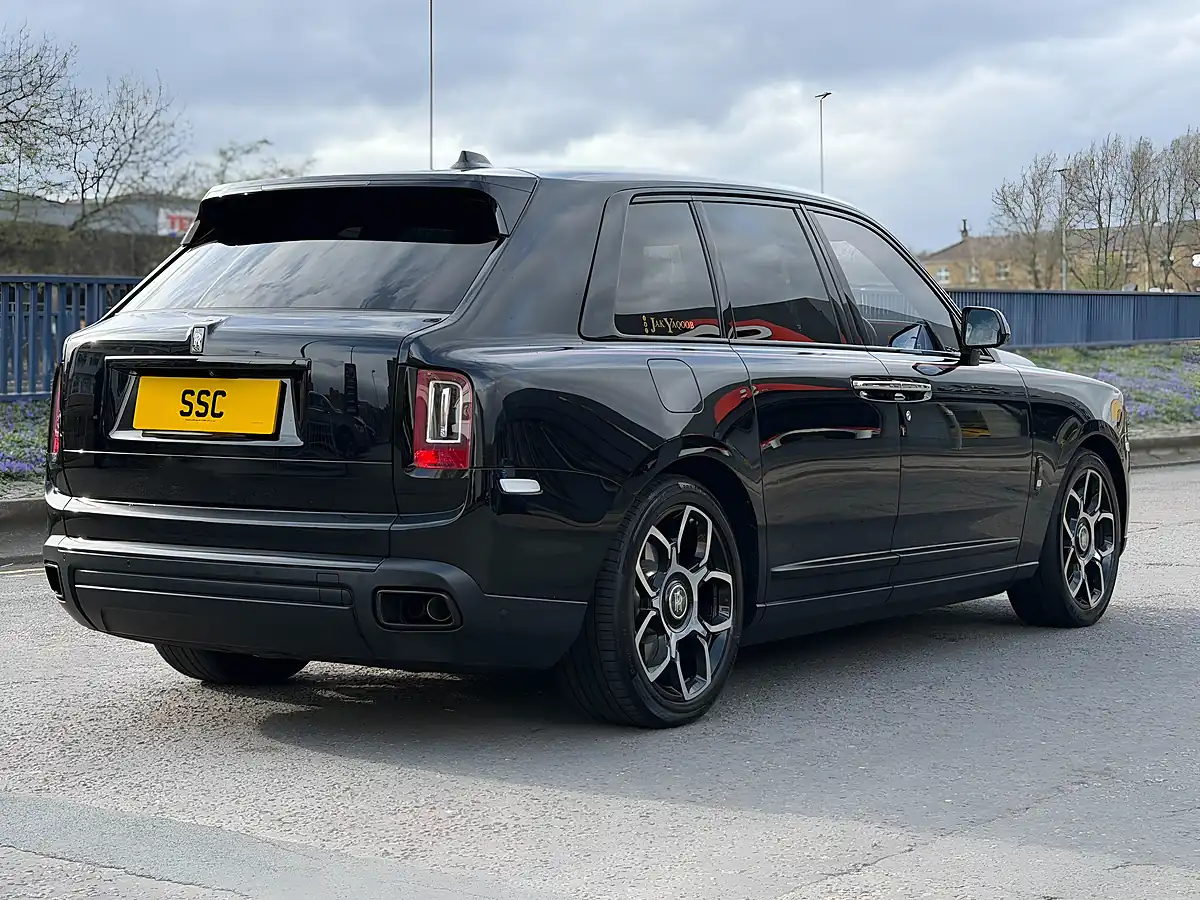 Used 2021 Rolls-Royce Cullinan Black Badge Black - Interior and Exterior details 11