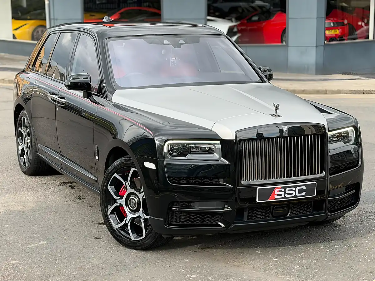 Used 2021 Rolls-Royce Cullinan Black Badge Black - Interior and Exterior details 4