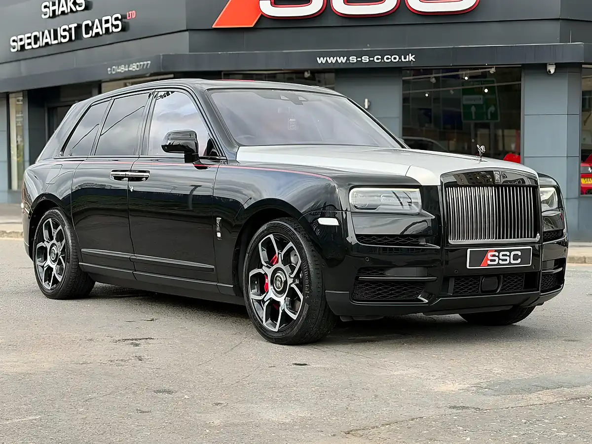 Used 2021 Rolls-Royce Cullinan Black Badge Black - Interior and Exterior details 5
