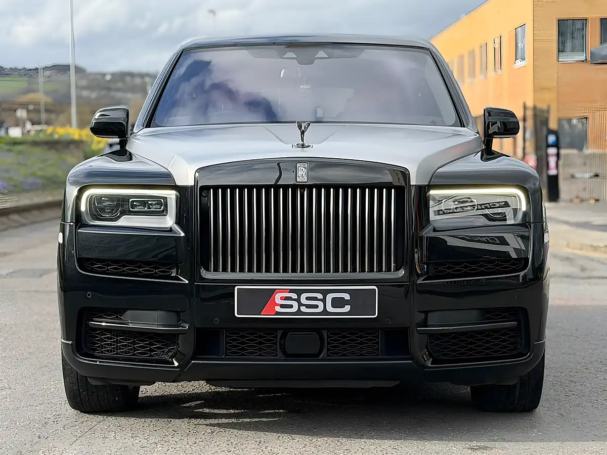 Used 2021 Rolls-Royce Cullinan Black Badge Black - Interior and Exterior details 6