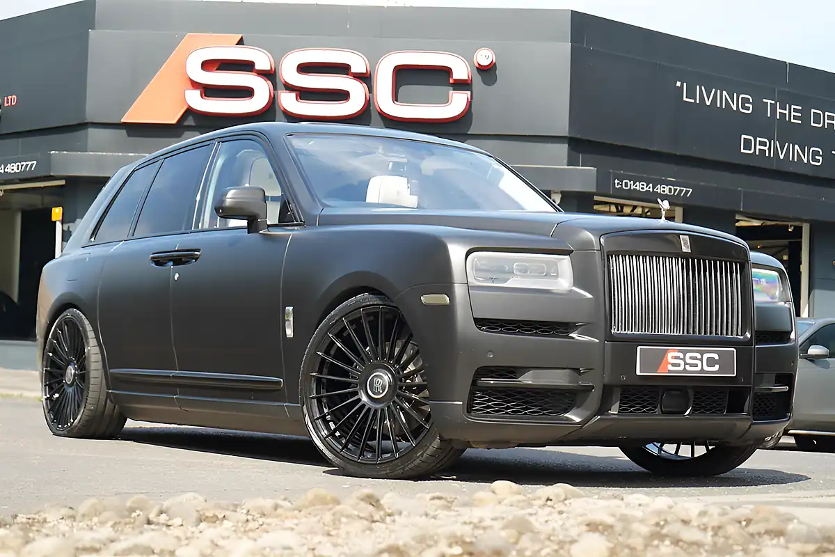 Used 2021 Rolls-Royce Cullinan Blue - Front View