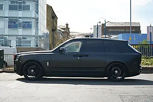 Used 2021 Rolls-Royce Cullinan Blue - Interior and Exterior details 9