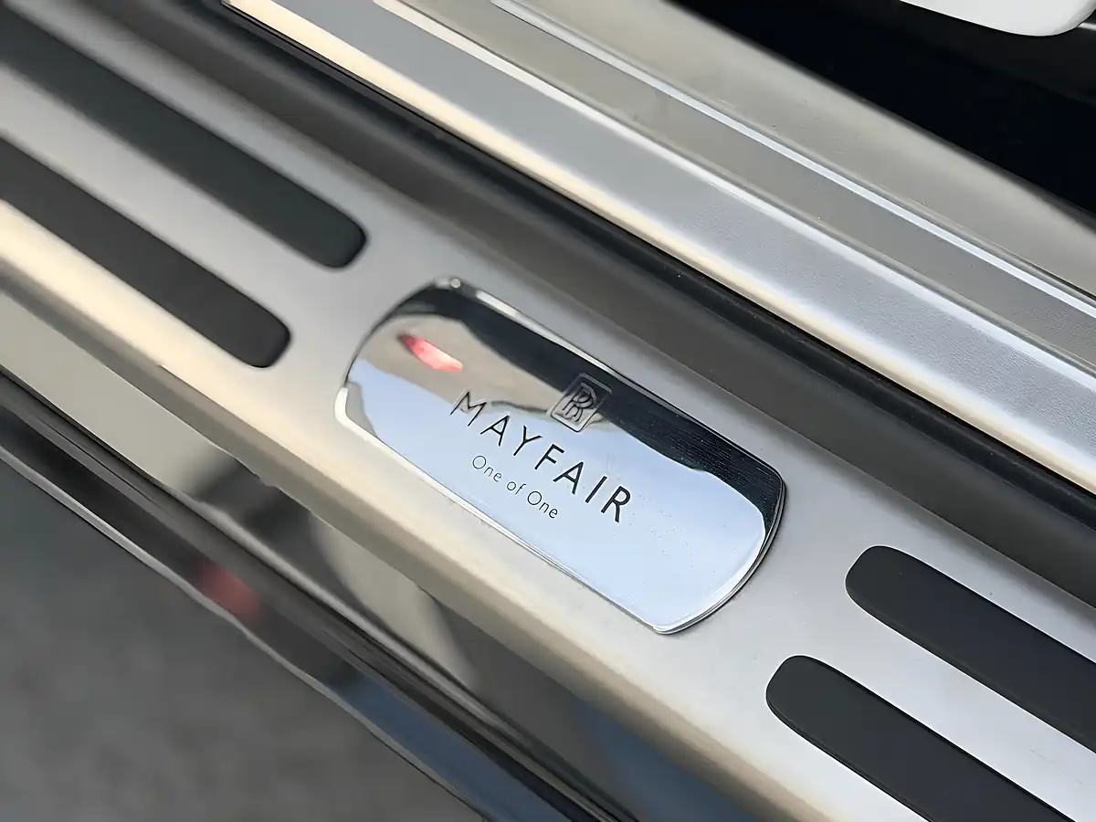 Used 2021 Rolls-Royce Wraith Coupe Black - Interior and Exterior details 5