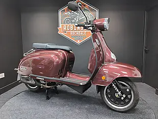 Used 2021 Royal Alloy Tg 125 Odyssey Red - Interior and Exterior details 3