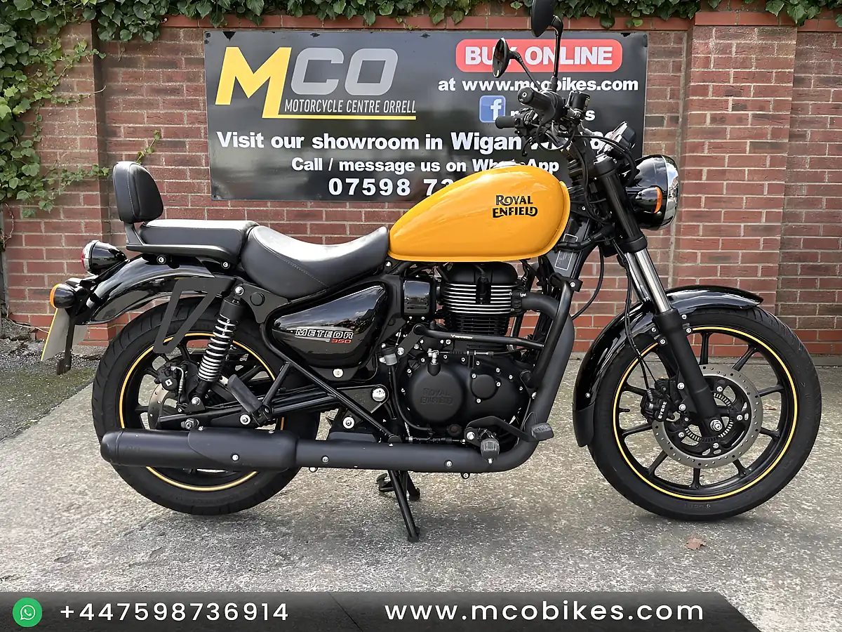 Used 2021 Royal Enfield Meteor 350 Yellow - Front View