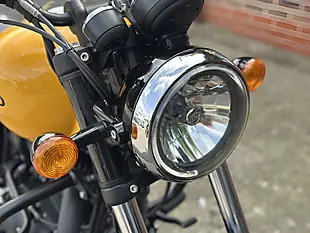 Used 2021 Royal Enfield Meteor 350 Yellow - Interior and Exterior details 10