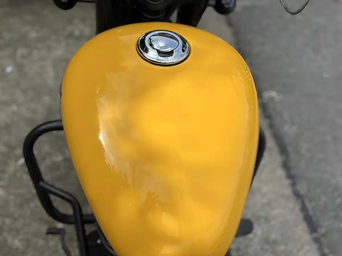Used 2021 Royal Enfield Meteor 350 Yellow - Interior and Exterior details 16
