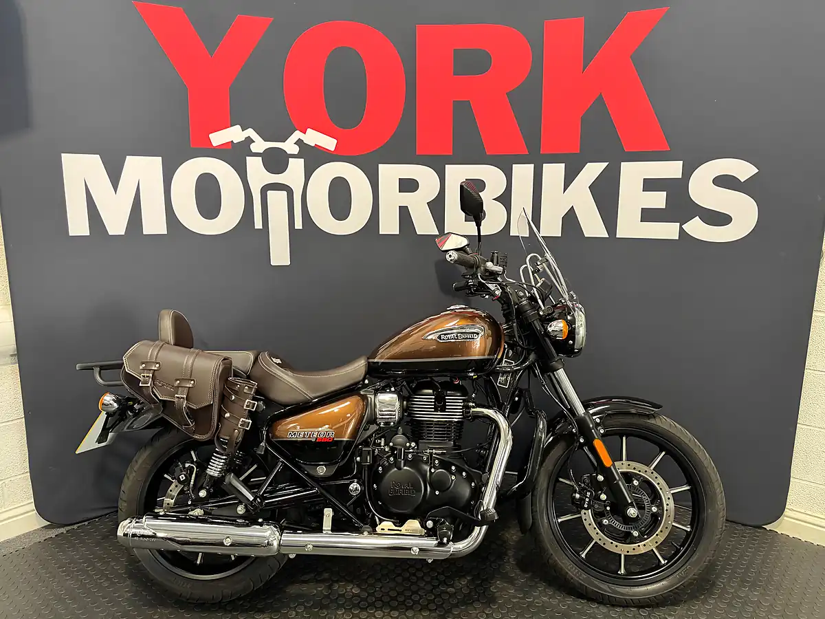 Used 2021 Royal Enfield Meteor - Front View
