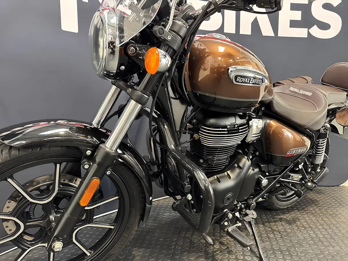 Used 2021 Royal Enfield Meteor - Interior and Exterior details 15