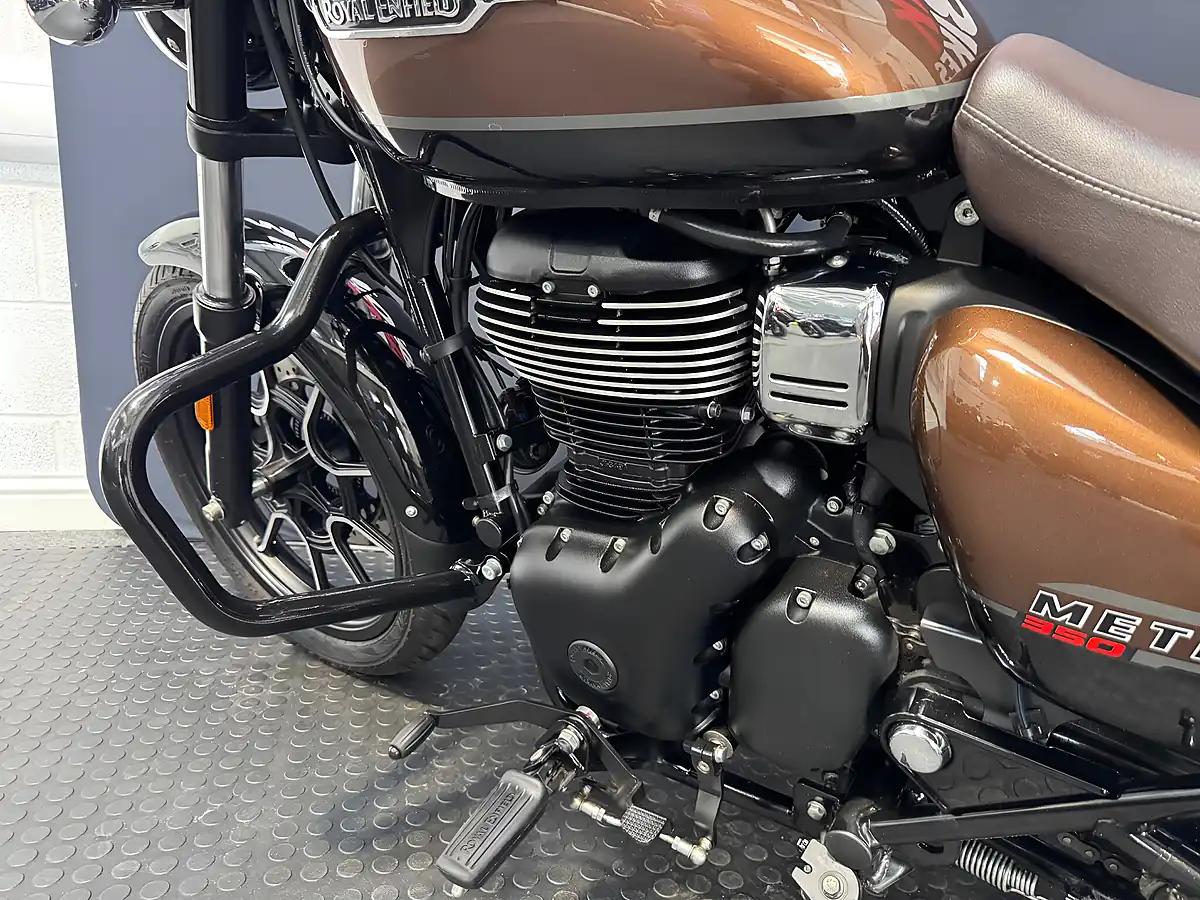 Used 2021 Royal Enfield Meteor - Interior and Exterior details 17