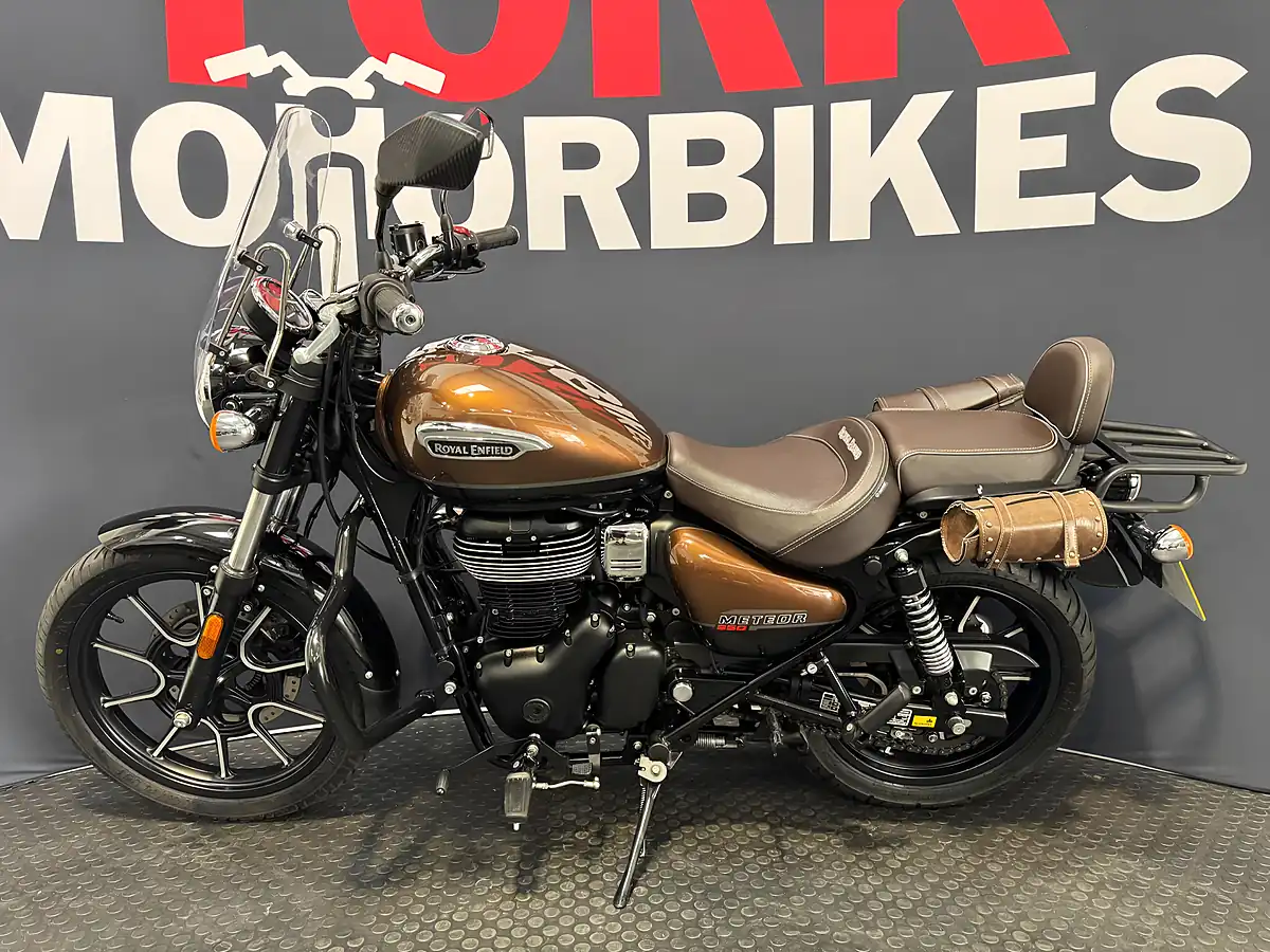 Used 2021 Royal Enfield Meteor - Interior and Exterior details 4