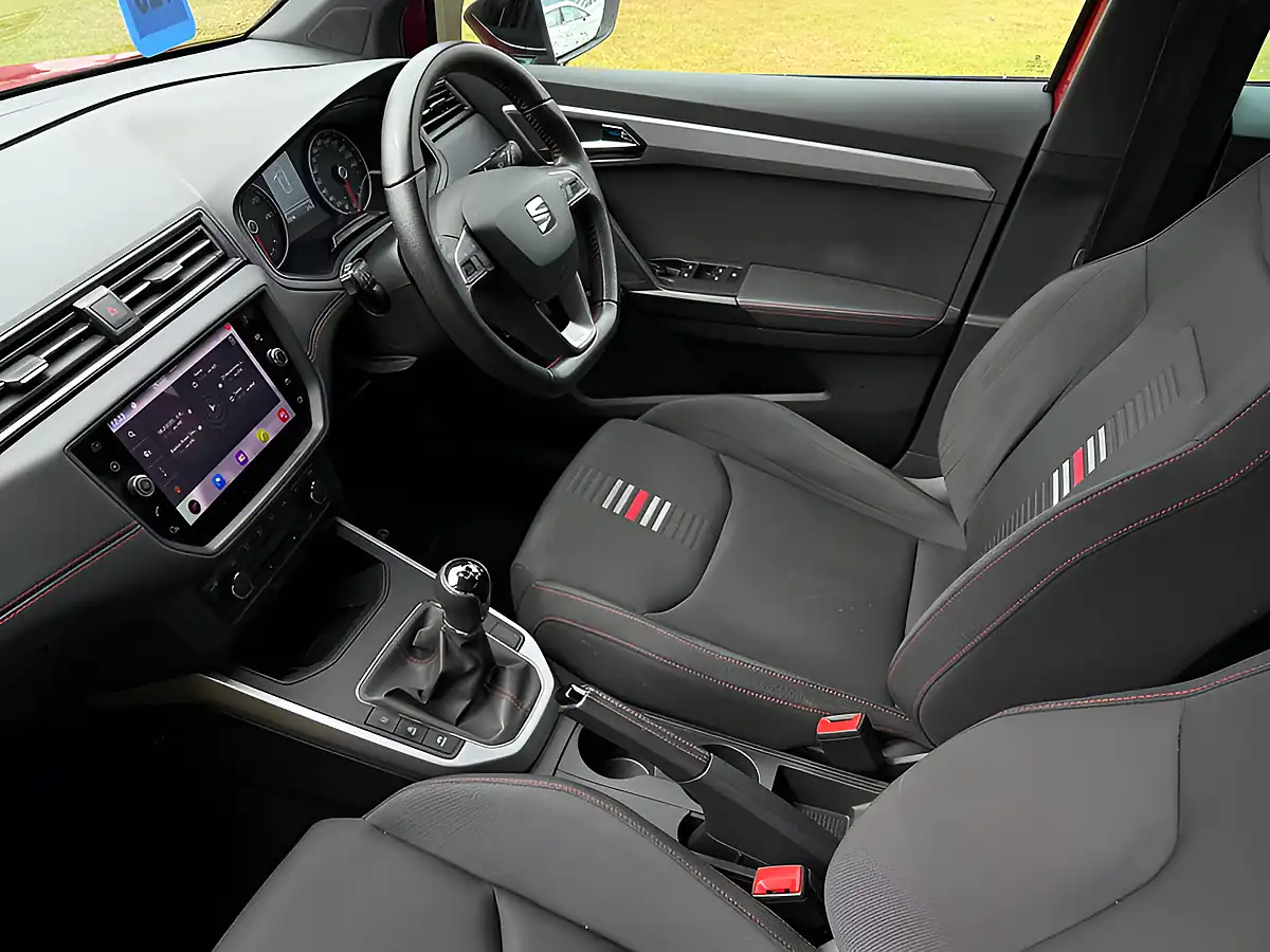 Used 2021 SEAT Arona Fr Red - Interior and Exterior details 13