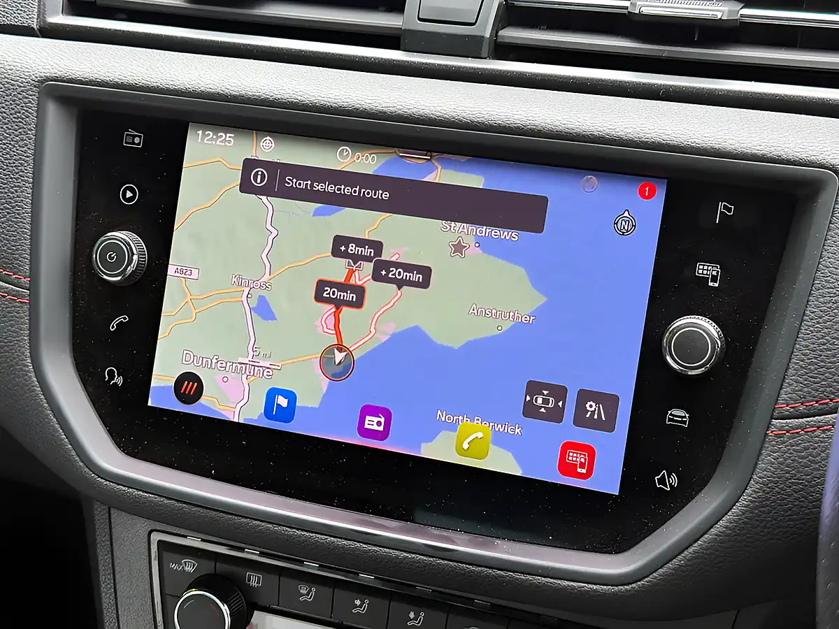 Used 2021 SEAT Arona Fr Red - Interior and Exterior details 14