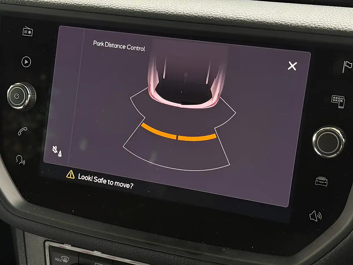 Used 2021 SEAT Arona Fr Red - Interior and Exterior details 15