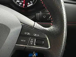 Used 2021 SEAT Arona Fr Red - Interior and Exterior details 17