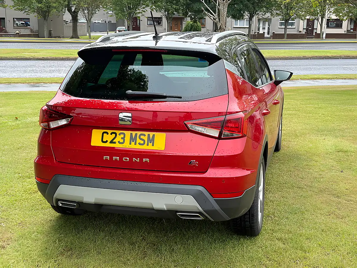Used 2021 SEAT Arona Fr Red - Interior and Exterior details 5