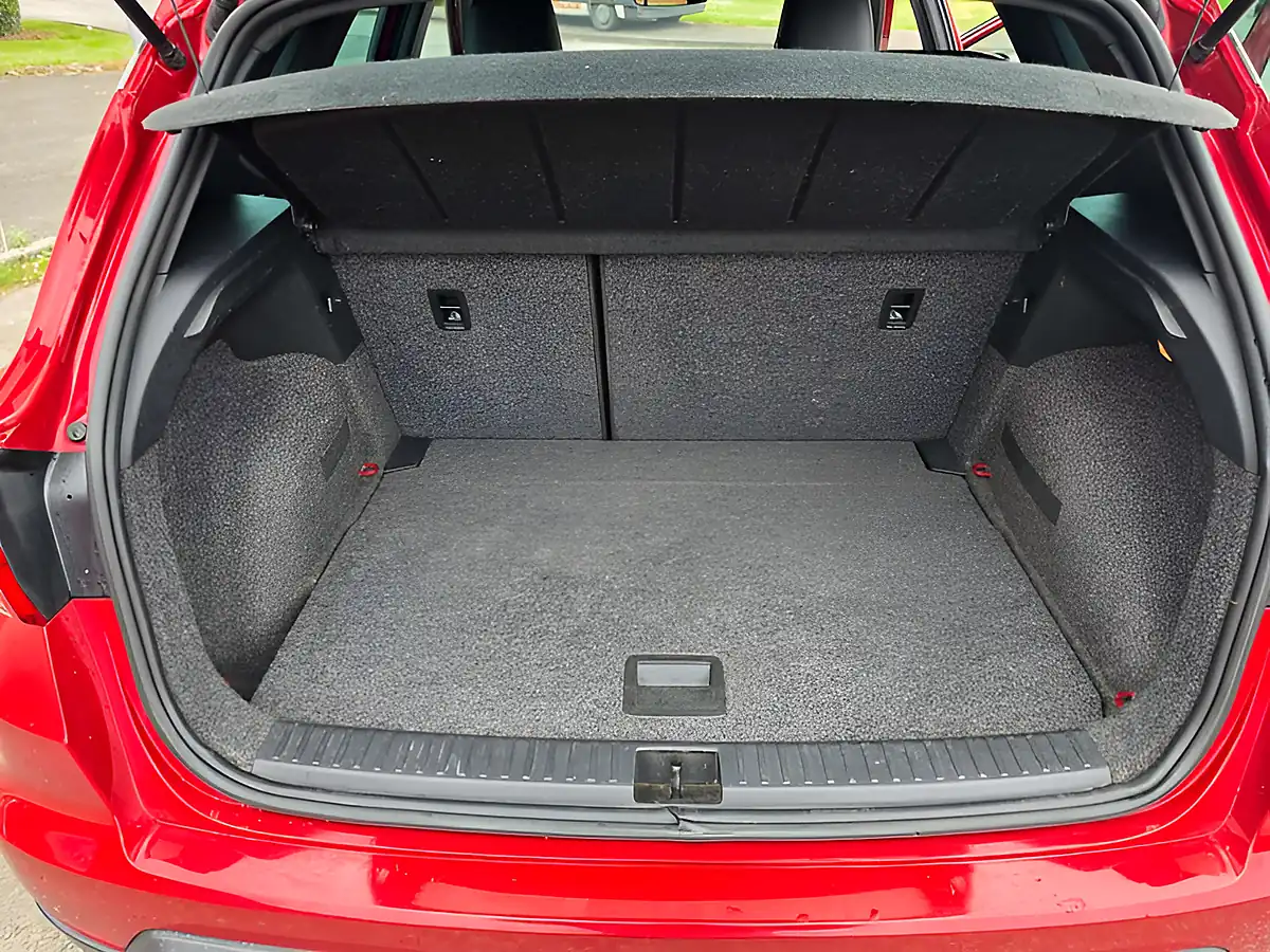 Used 2021 SEAT Arona Fr Sport Red - Interior and Exterior details 20
