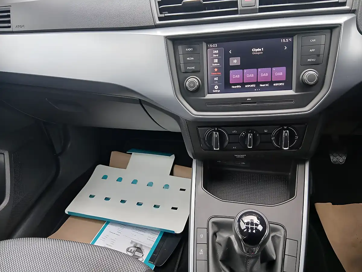 Used 2021 SEAT Arona Se Red - Interior and Exterior details 10