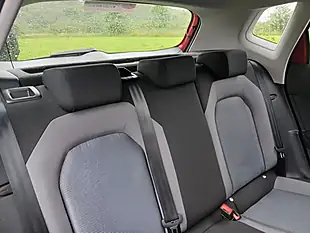 Used 2021 SEAT Arona Se Red - Interior and Exterior details 13