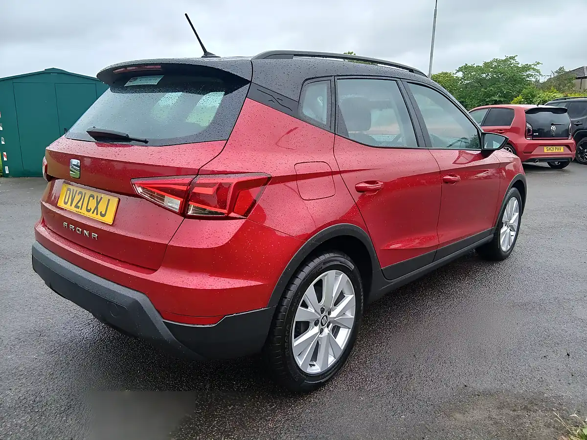 Used 2021 SEAT Arona Se Red - Interior and Exterior details 5
