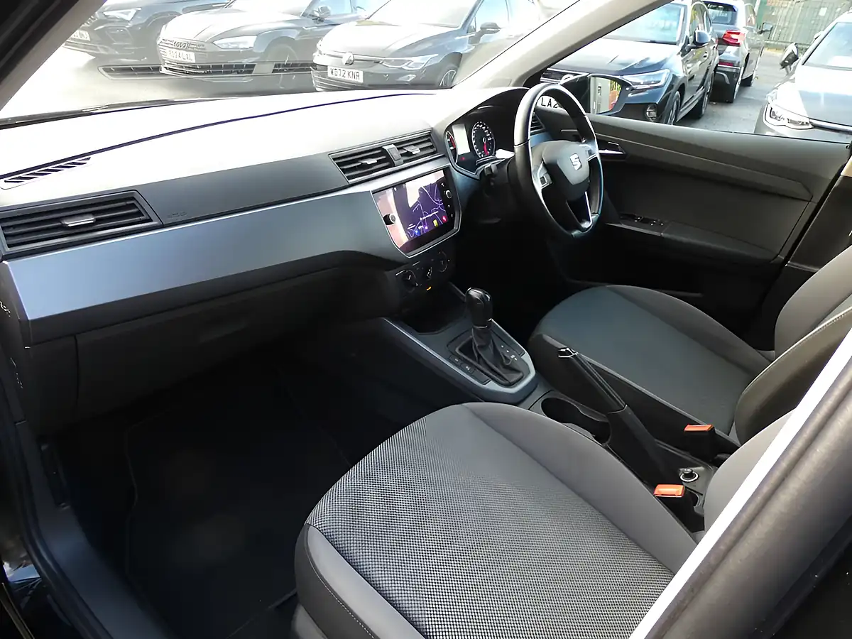 Used 2021 SEAT Arona Se Technology Midnight Black Metallic - Interior and Exterior details 12