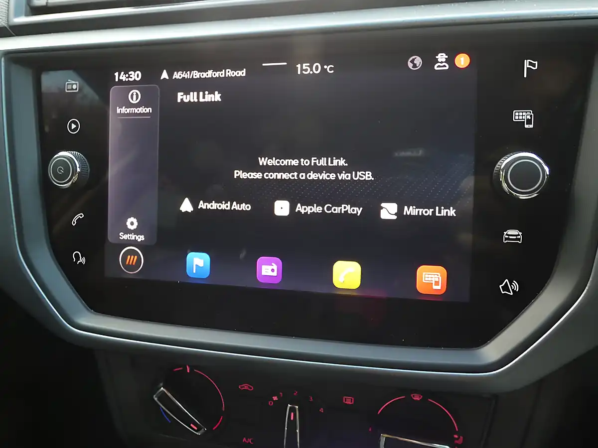Used 2021 SEAT Arona Se Technology Midnight Black Metallic - Interior and Exterior details 18