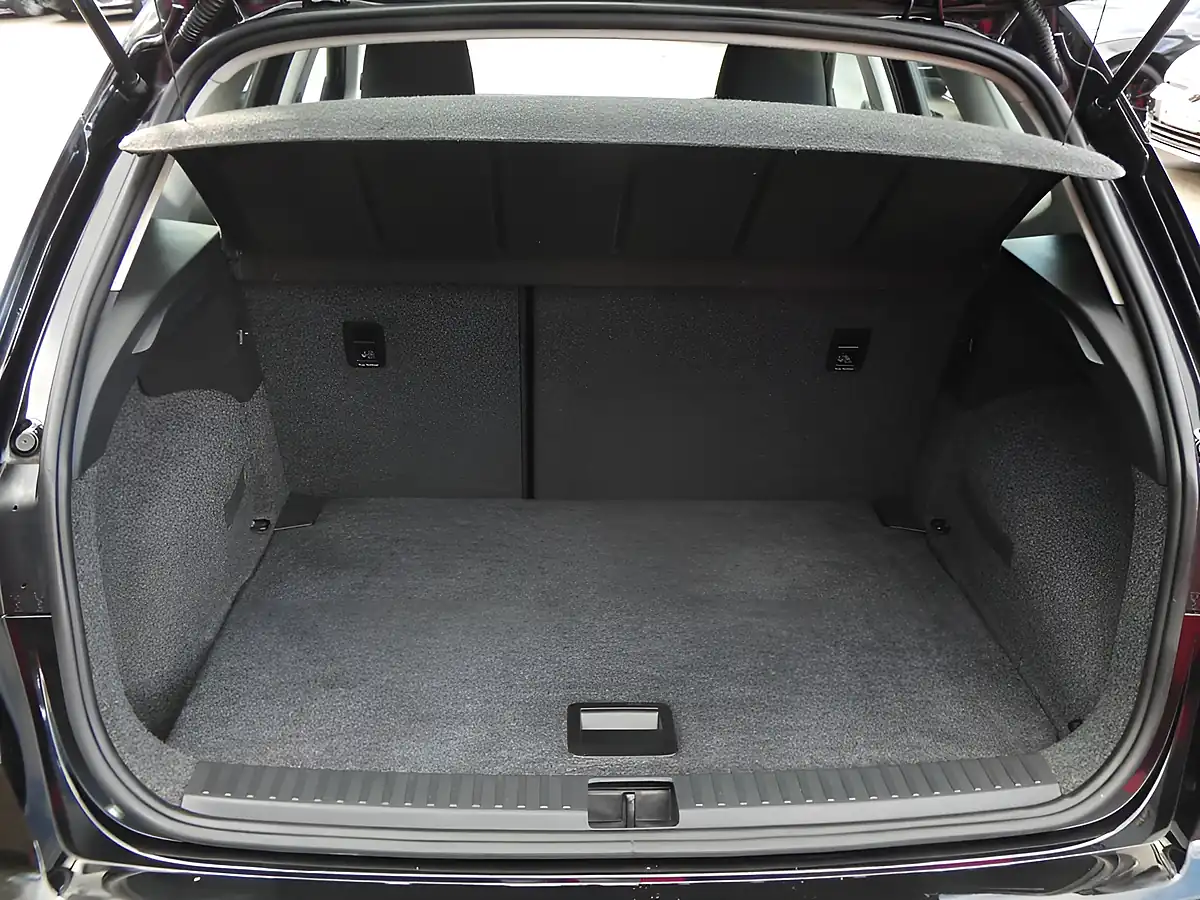 Used 2021 SEAT Arona Se Technology Midnight Black Metallic - Interior and Exterior details 19