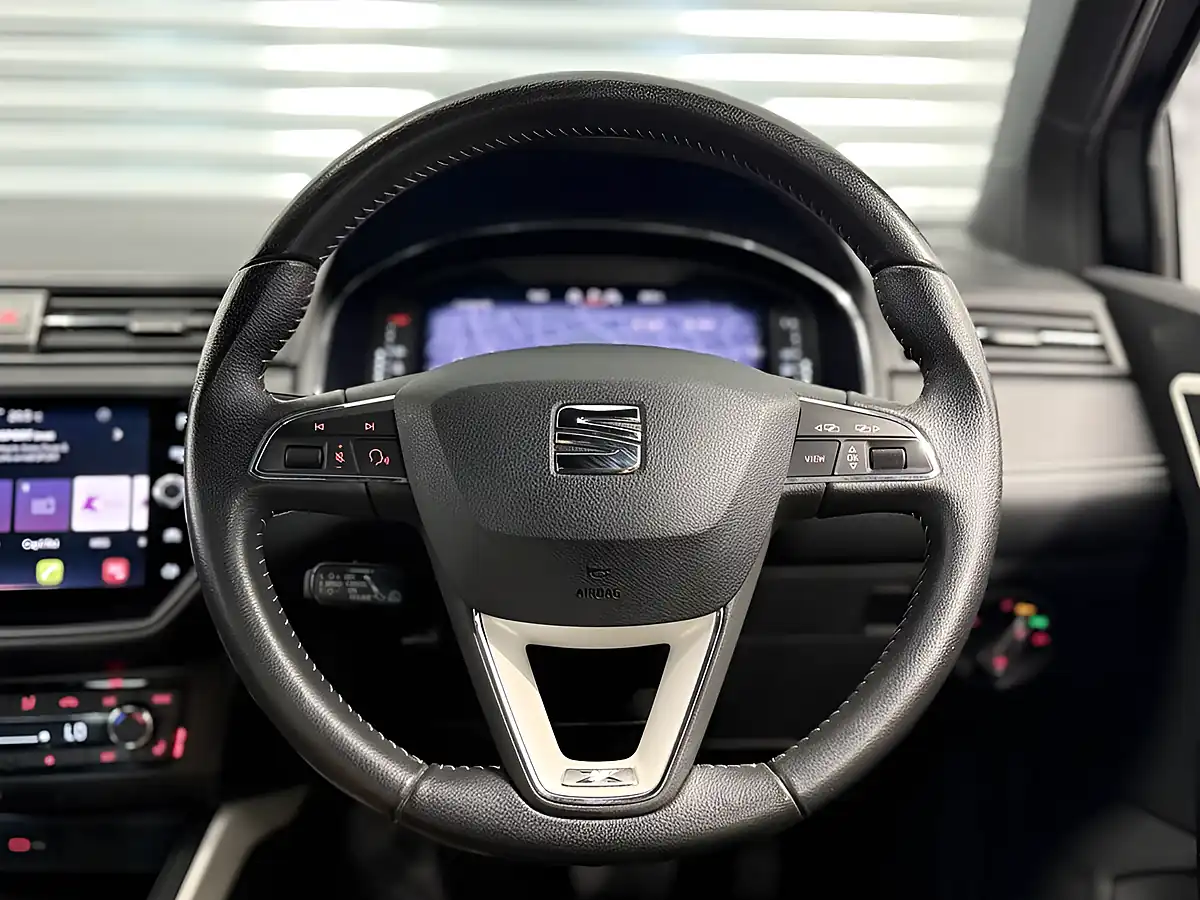 Used 2021 SEAT Arona Xcellence Lux Grey - Interior and Exterior details 14