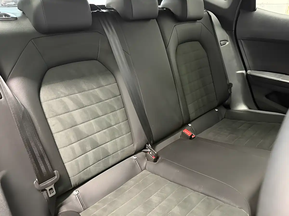 Used 2021 SEAT Arona Xcellence Lux Grey - Interior and Exterior details 17
