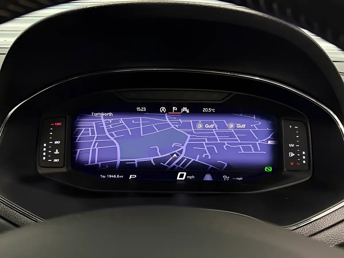 Used 2021 SEAT Arona Xcellence Lux Grey - Interior and Exterior details 3