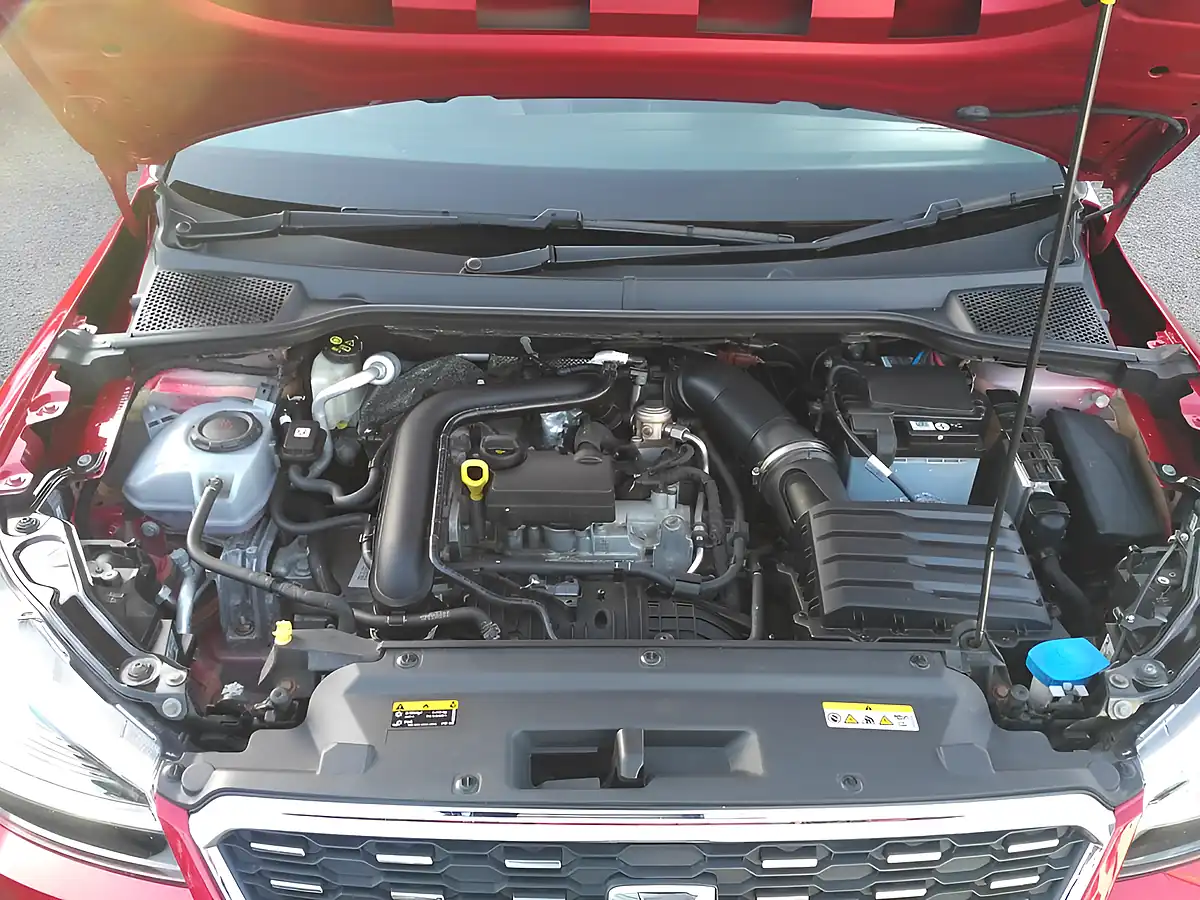 Used 2021 SEAT Arona Xcellence Lux Red - Interior and Exterior details 14