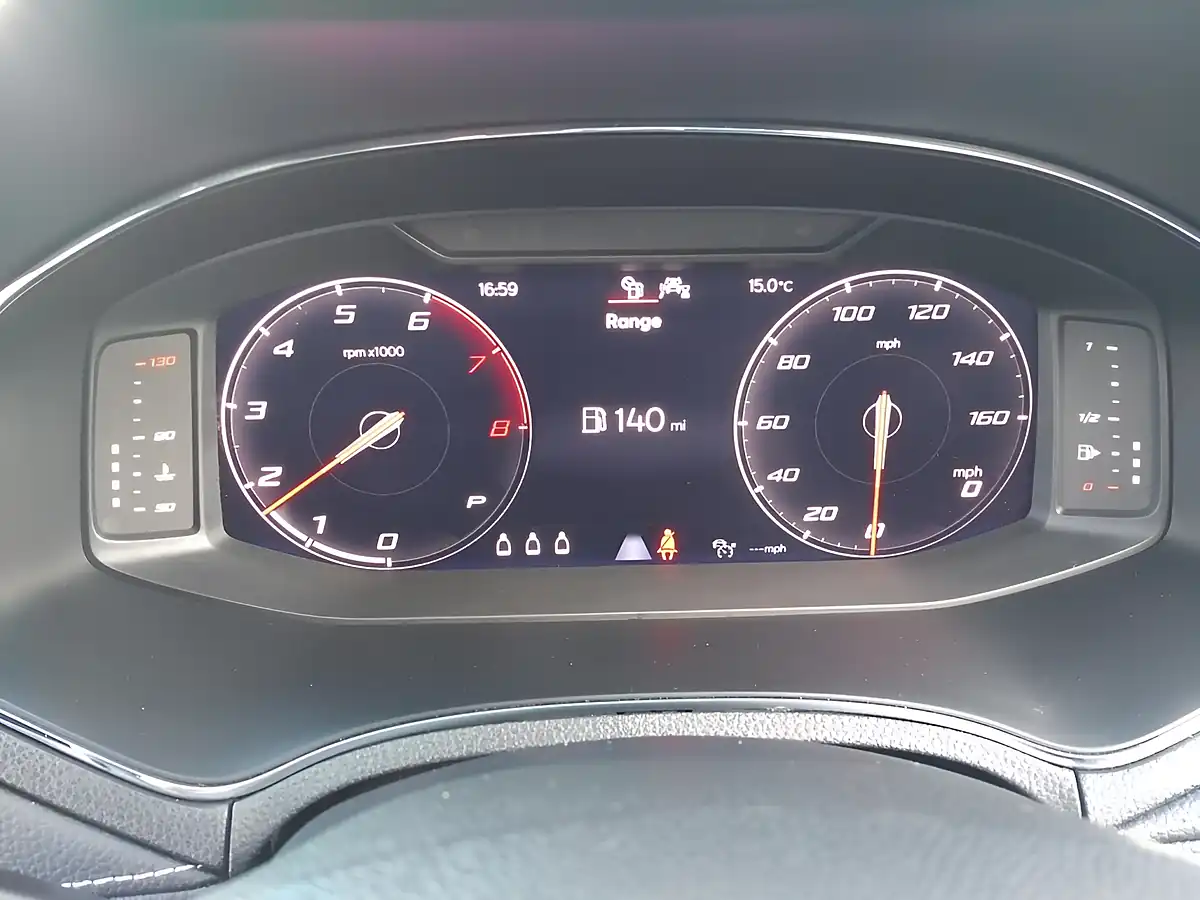 Used 2021 SEAT Arona Xcellence Lux Red - Interior and Exterior details 15