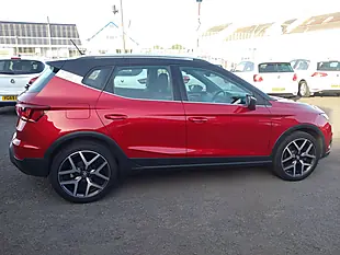 Used 2021 SEAT Arona Xcellence Lux Red - Interior and Exterior details 7