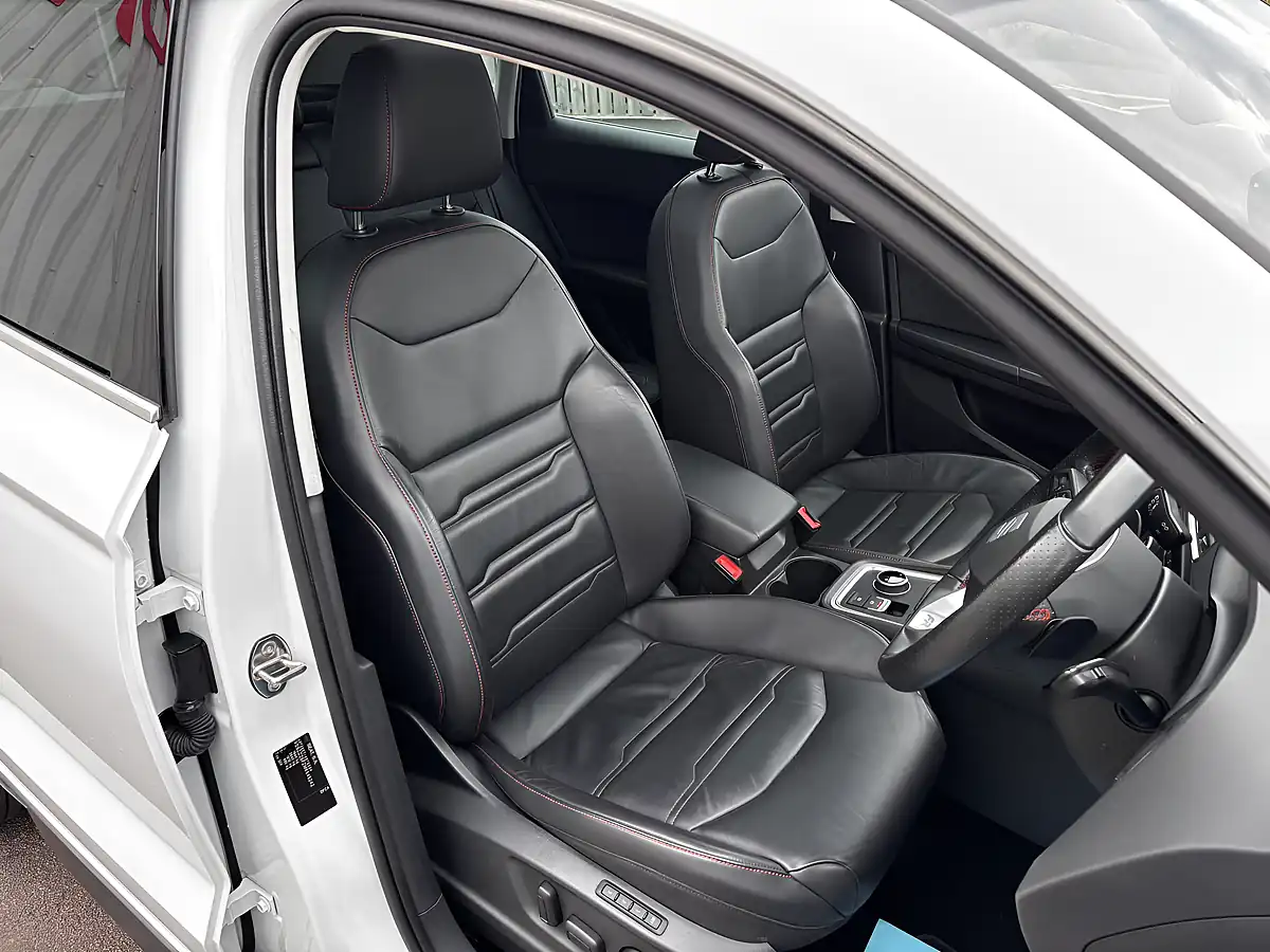 Used 2021 SEAT Ateca Fr Sport White - Interior and Exterior details 14