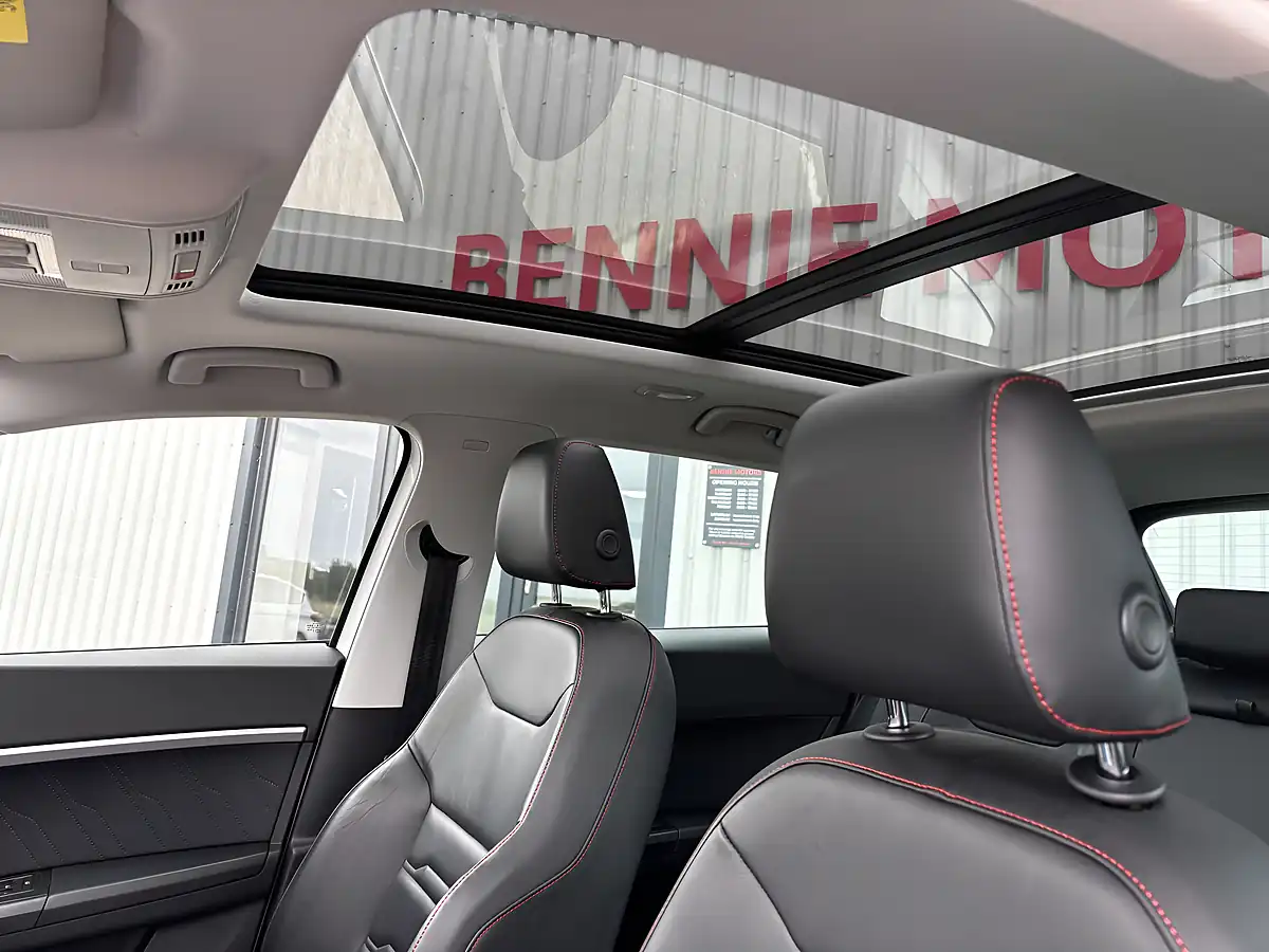 Used 2021 SEAT Ateca Fr Sport White - Interior and Exterior details 16