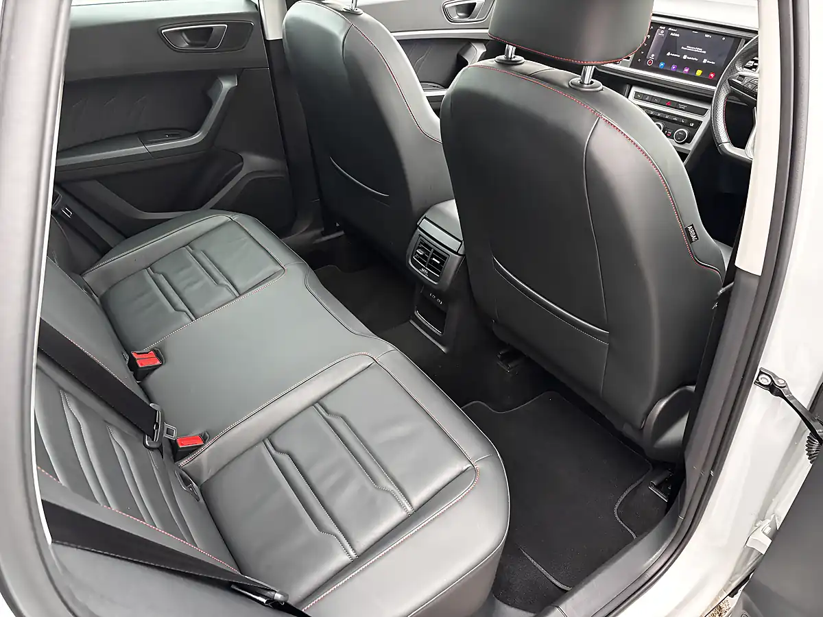 Used 2021 SEAT Ateca Fr Sport White - Interior and Exterior details 17