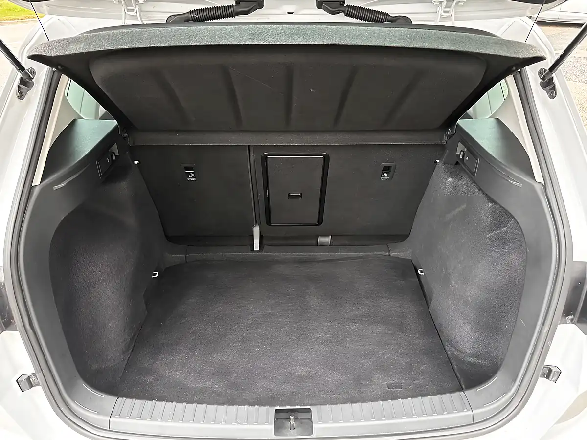 Used 2021 SEAT Ateca Fr Sport White - Interior and Exterior details 19