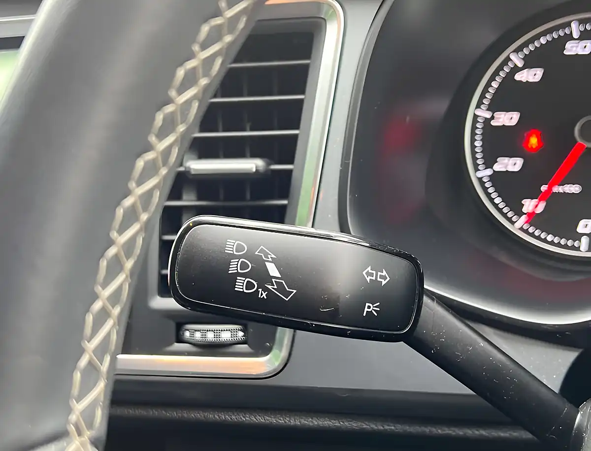 Used 2021 SEAT Ateca Se Technology Black Magic - Interior and Exterior details 12