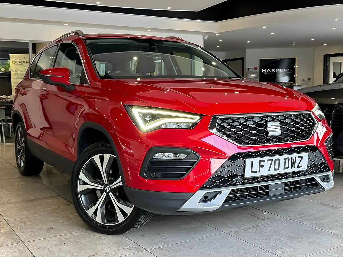 Used 2021 SEAT Ateca Se Technology Red - Front View