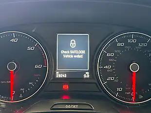 Used 2021 SEAT Ateca Se Technology Red - Interior and Exterior details 12