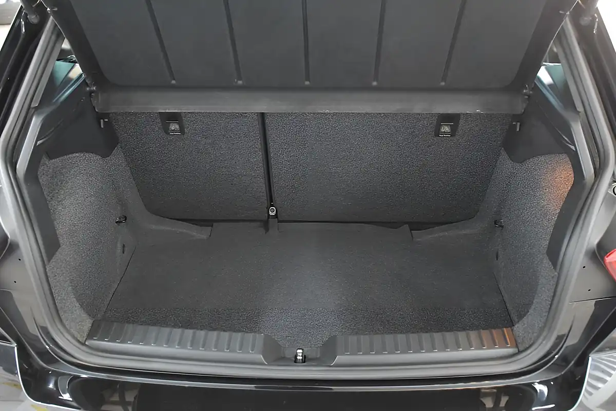 Used 2021 SEAT Ibiza Fr Midnight Black - Interior and Exterior details 16
