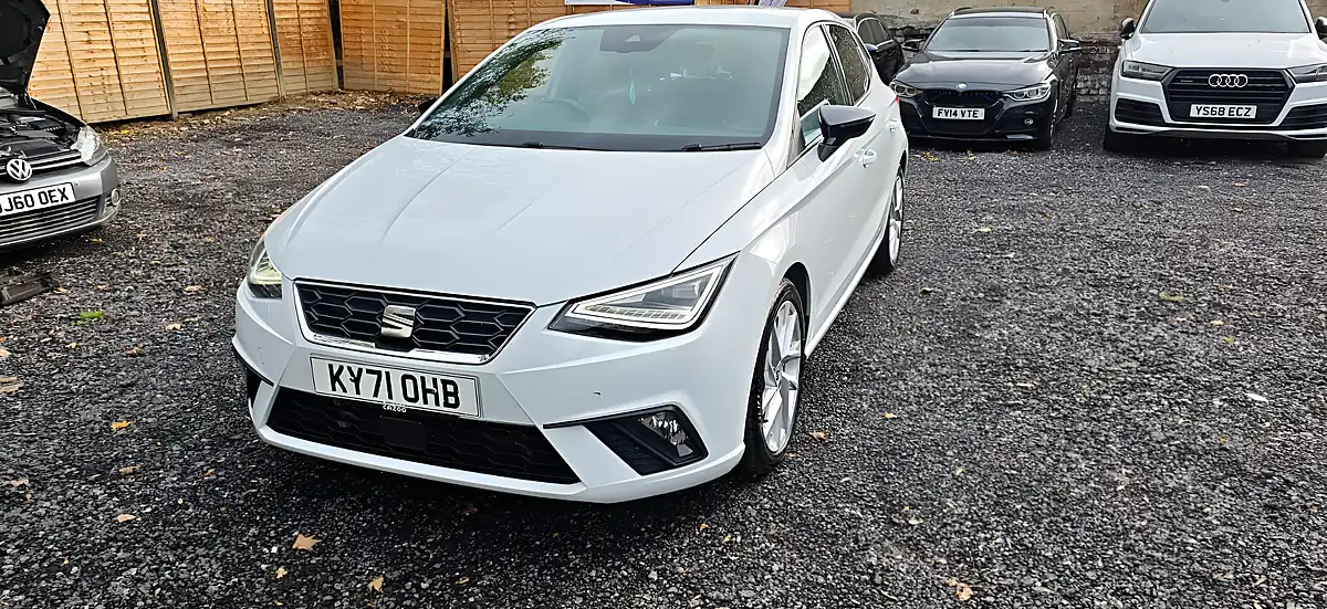 Used 2021 SEAT Ibiza Fr Solid Black - Interior and Exterior details 2