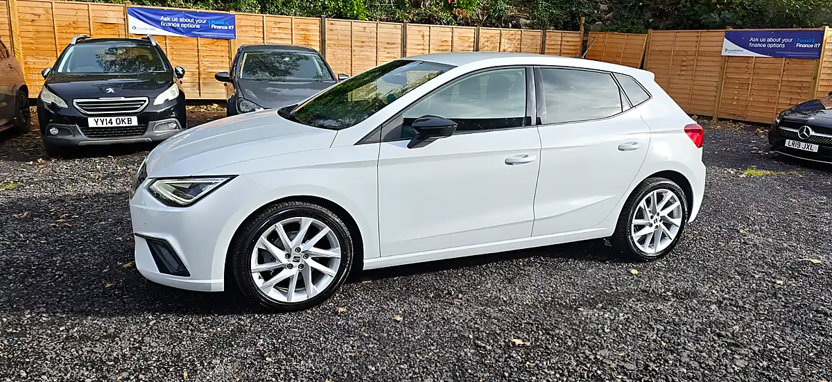 Used 2021 SEAT Ibiza Fr Solid Black - Interior and Exterior details 7
