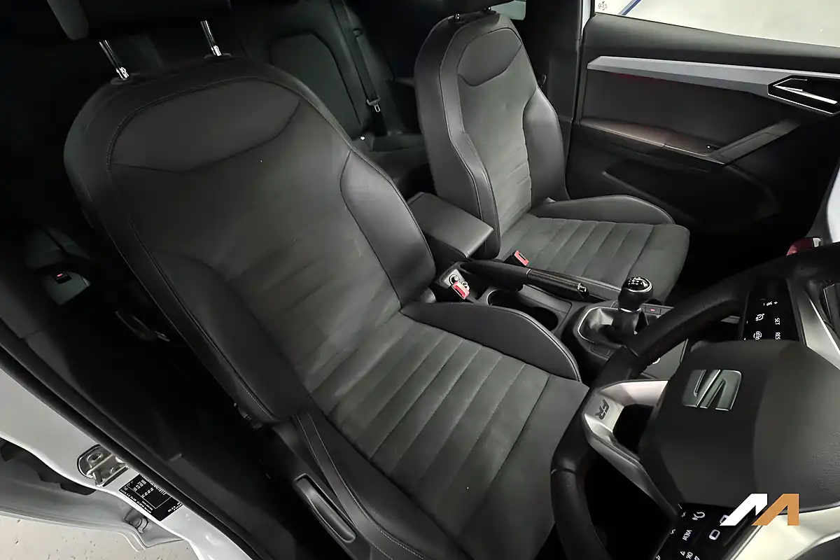 Used 2021 SEAT Ibiza Fr Sport Nevada White - Interior and Exterior details 17